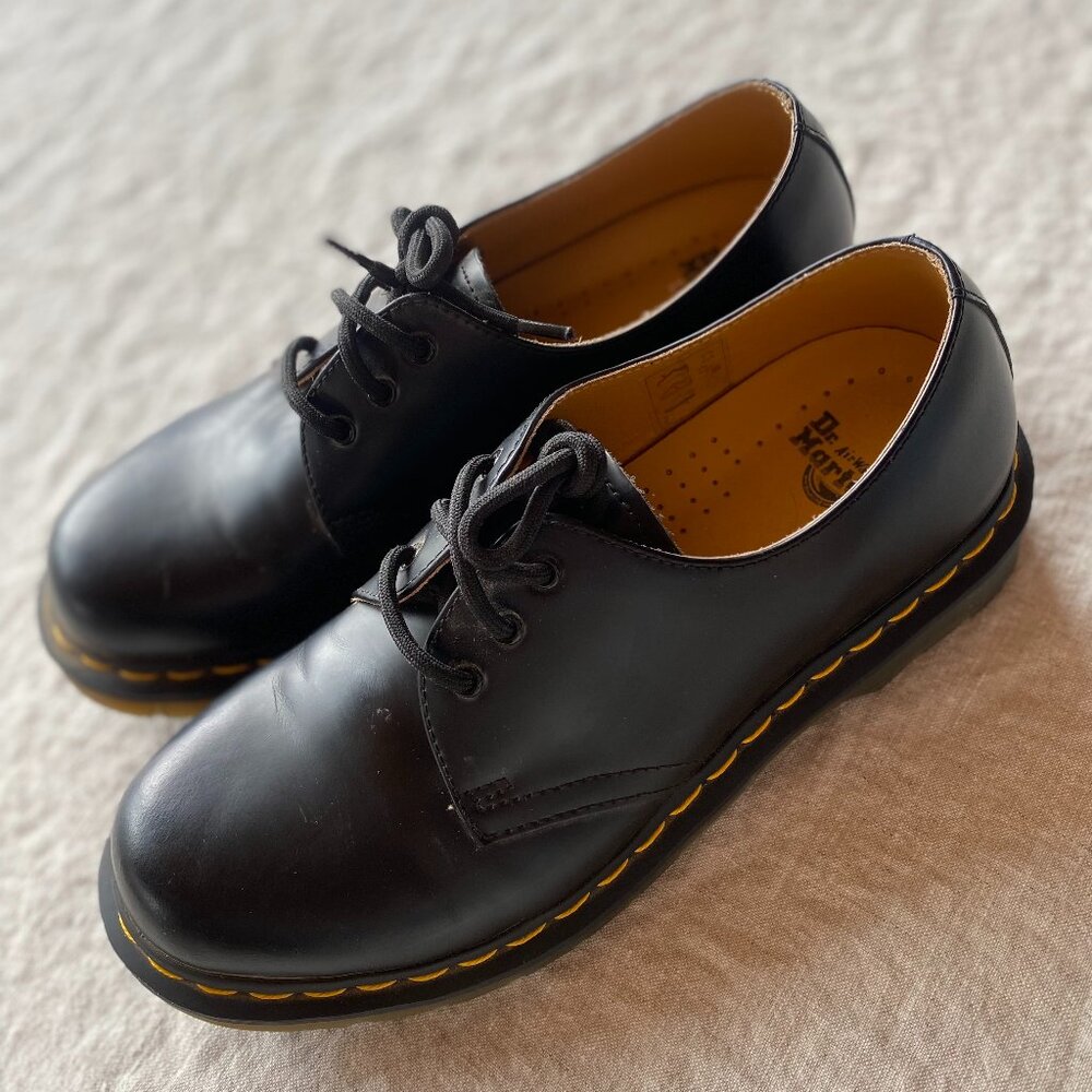 Dr. Martens Black Leather Oxford Shoes | AirWair | Women’s